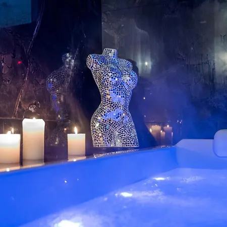 La Des Secrets - Jacuzzi, Clim & Sensualite * Les Cabannes